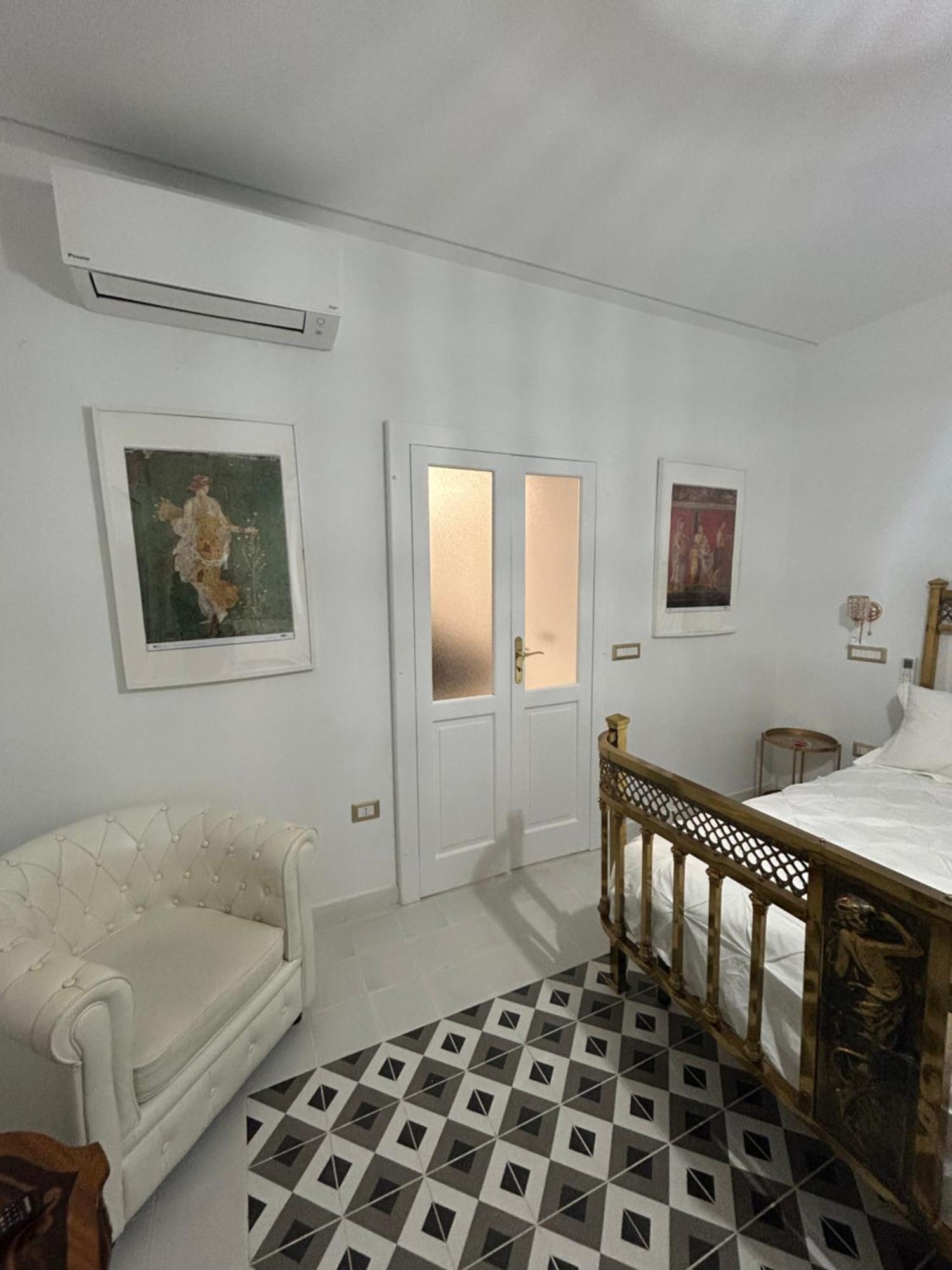 Appartement Casa Mariarosaria à Naples Extérieur photo